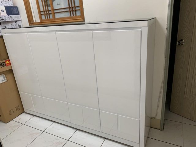 訂製亮烤白鞋櫃